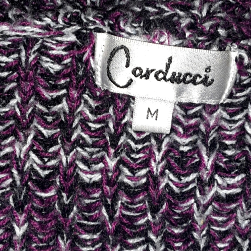 Beautiful cardigan sweater,super soft 3/15🖤